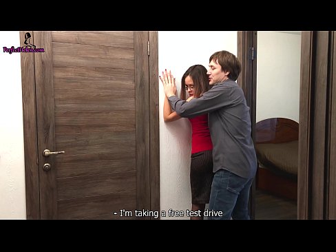 ❤️ Sexy Realtor Sensuly Jerks rẹ obo ati fokii Lakoko ti o n ta iyẹwu Rẹ - Krempai ❤️❌  si wa ❤